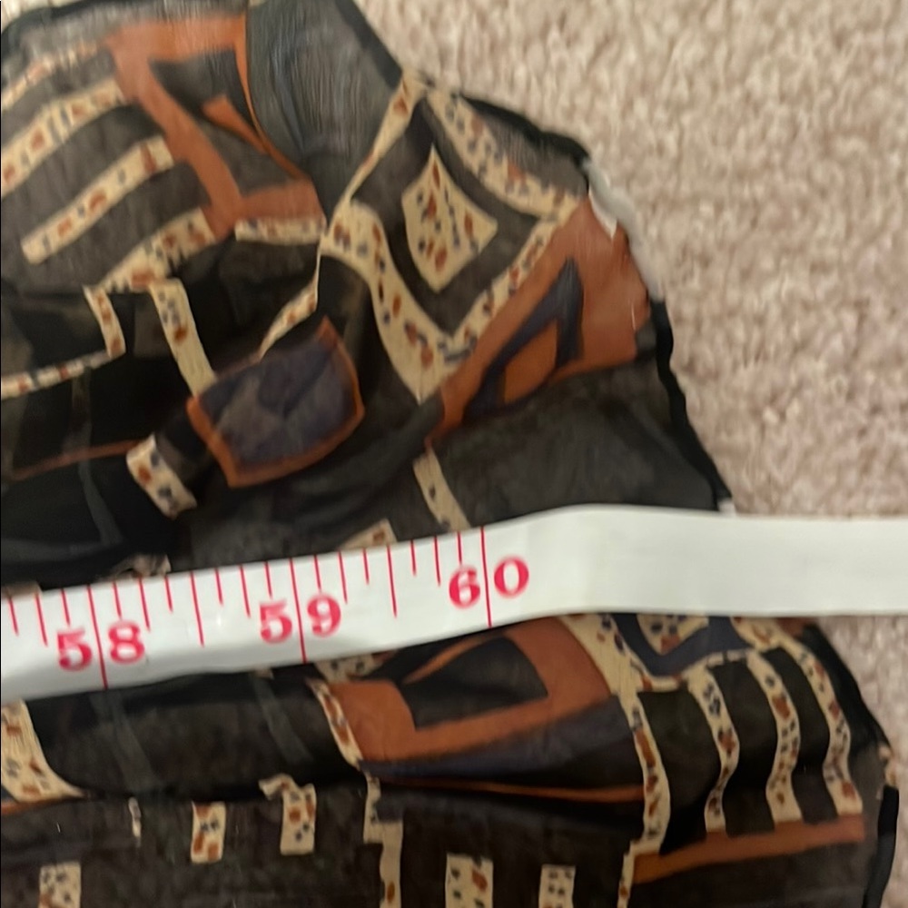 Geometric Patterned Scarf - Picture 4 of 7